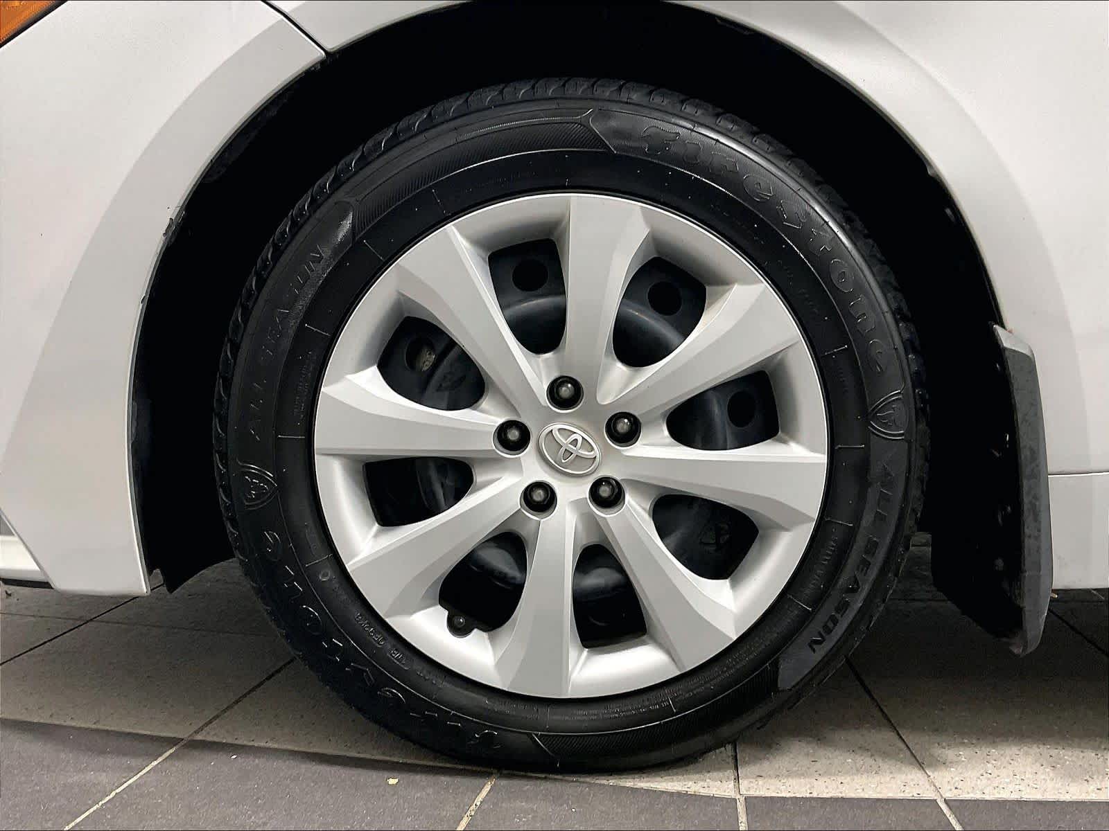 2024 Toyota Corolla Hybrid LE - Photo 7