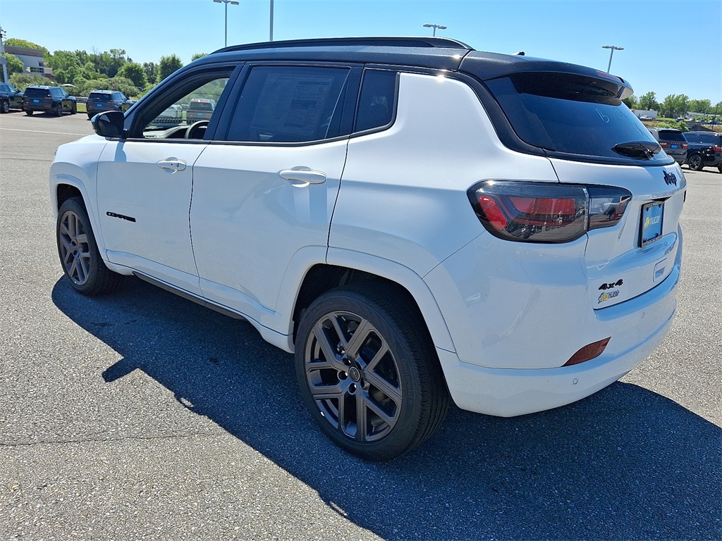 2025 Jeep Compass Limited - Photo 3