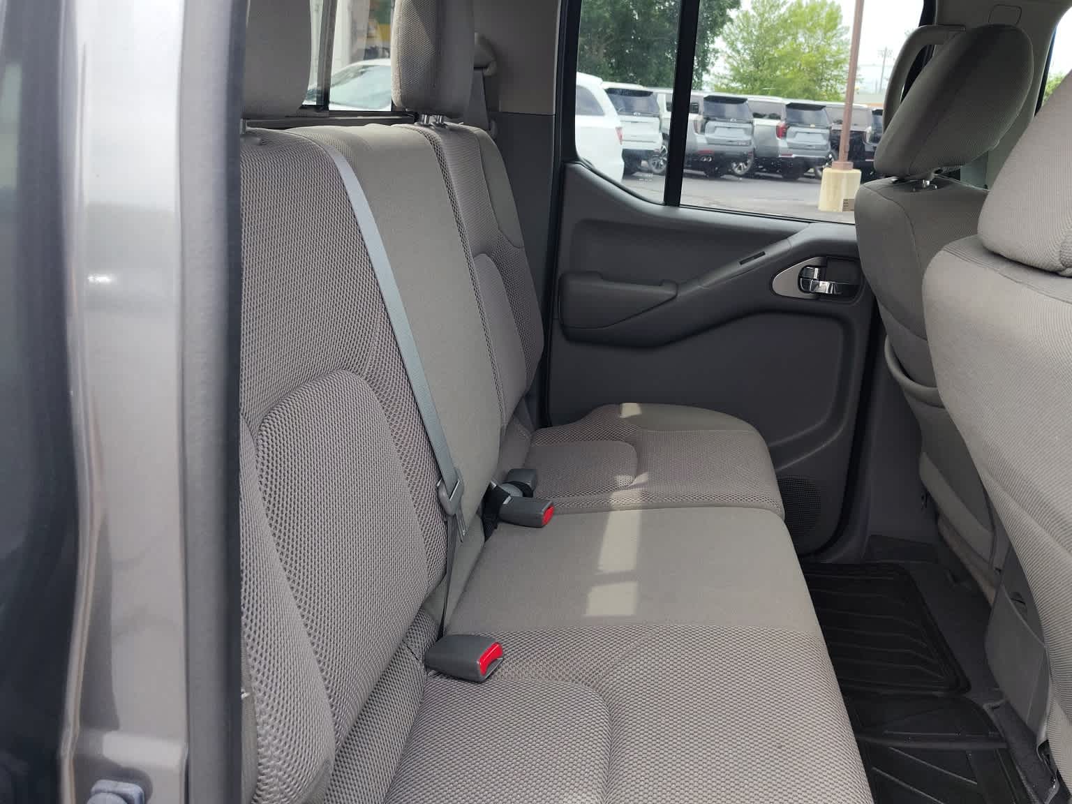 2020 Nissan Frontier SV - Photo 13