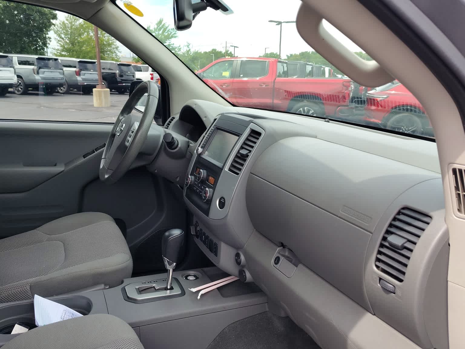 2020 Nissan Frontier SV - Photo 10