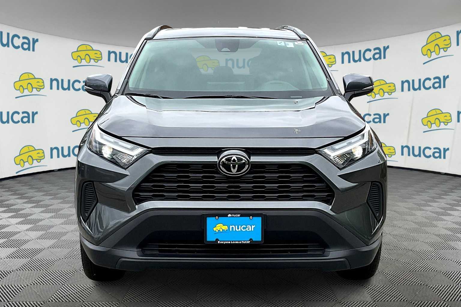 2024 Toyota RAV4 XLE - Photo 2