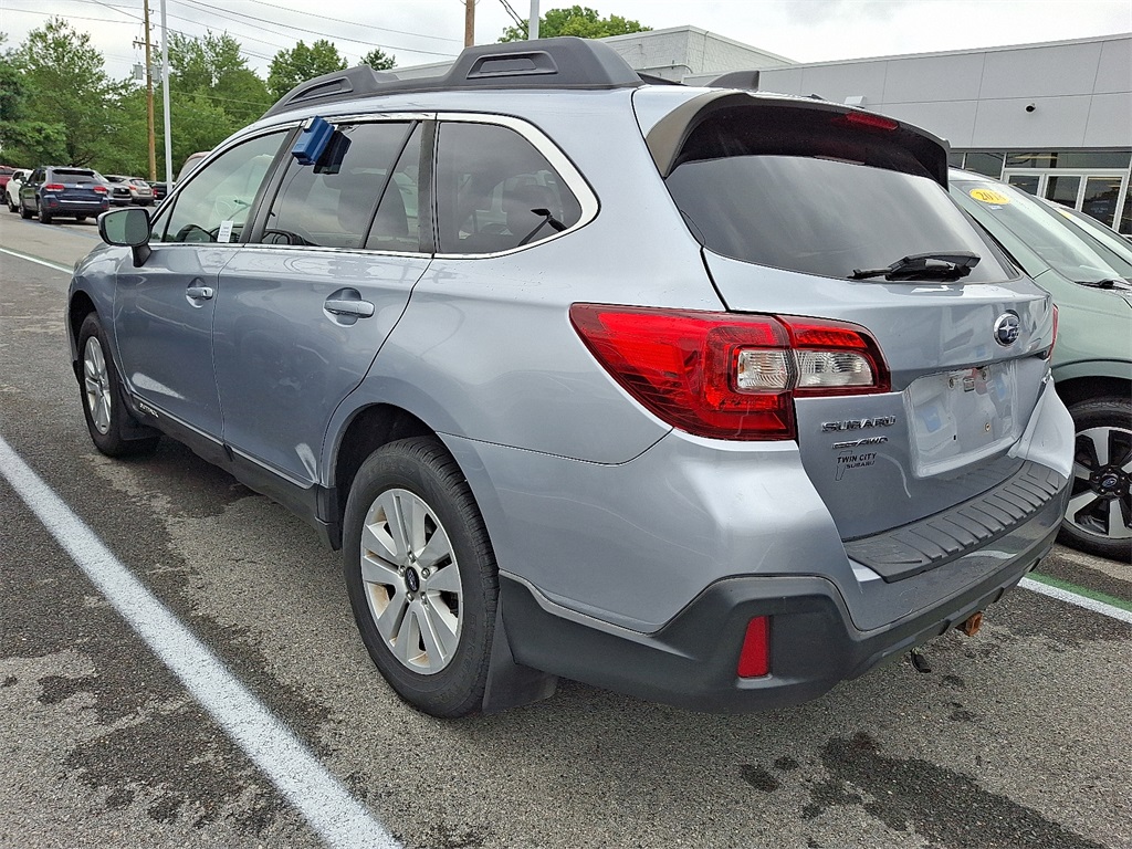 2019 Subaru Outback 2.5i Premium - Photo 4