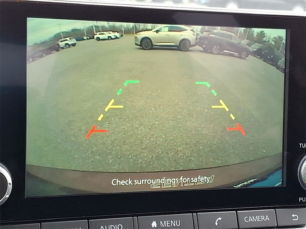 2025 Nissan Sentra SV - Photo 13