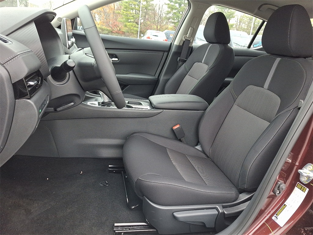 2025 Nissan Sentra SV - Photo 9