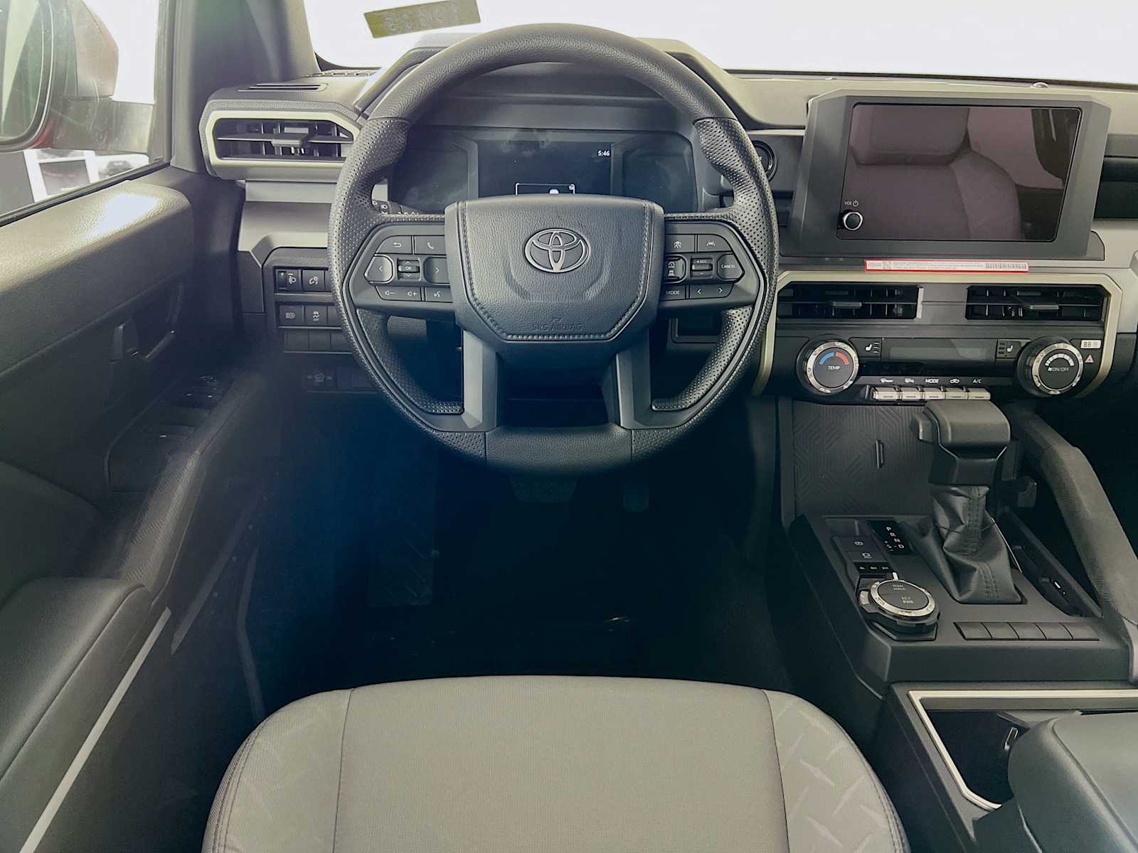 2025 Toyota Tacoma SR5 - Photo 14