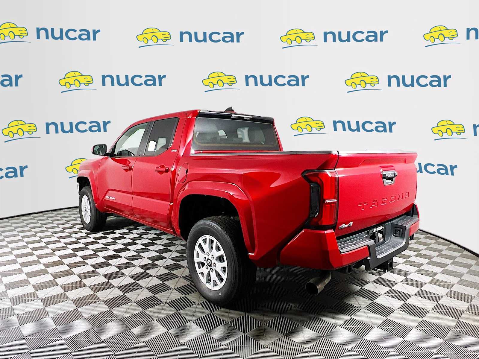 2025 Toyota Tacoma SR5 - Photo 4