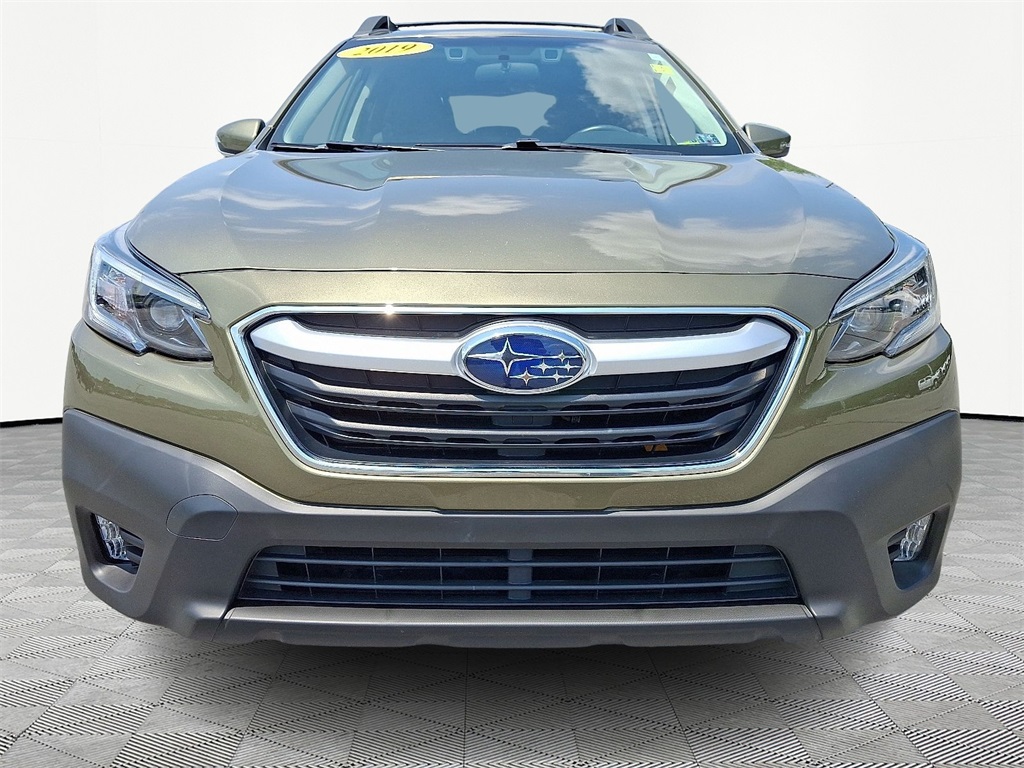 2020 Subaru Outback Premium - Photo 2