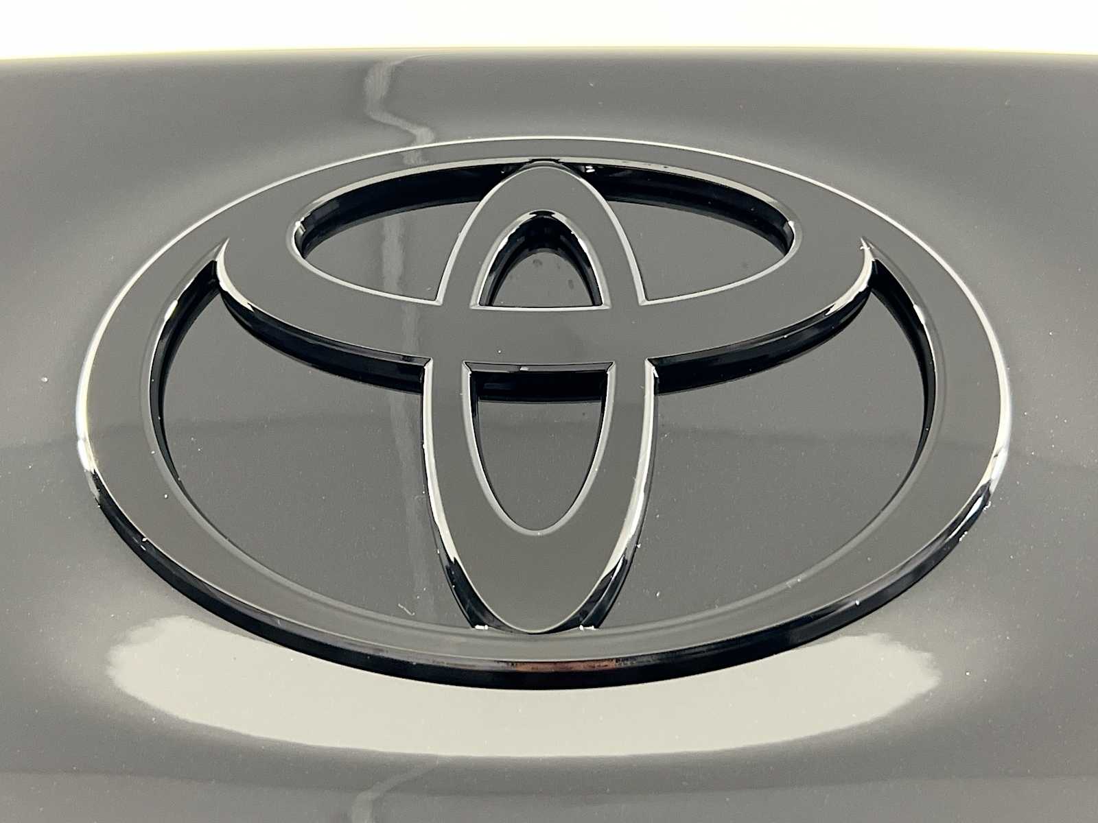 2026 Toyota Camry Nightshade - Photo 18