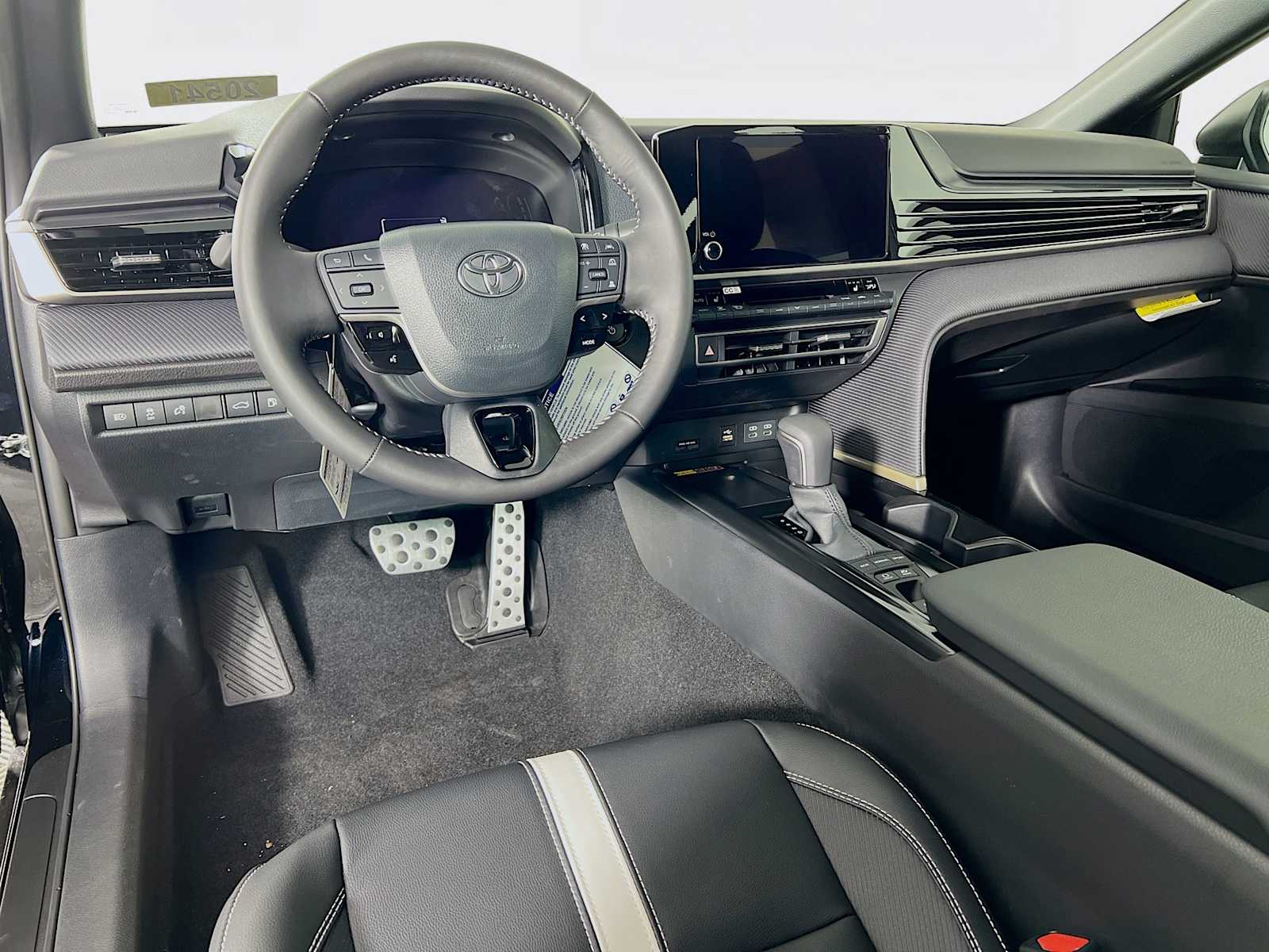 2026 Toyota Camry Nightshade - Photo 6