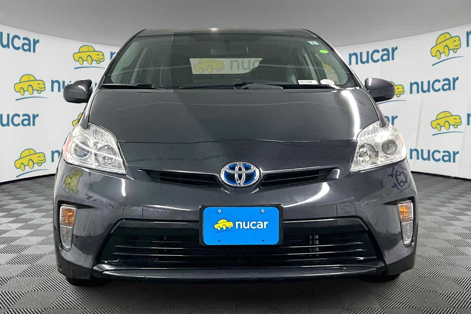 2013 Toyota Prius Two - Photo 2