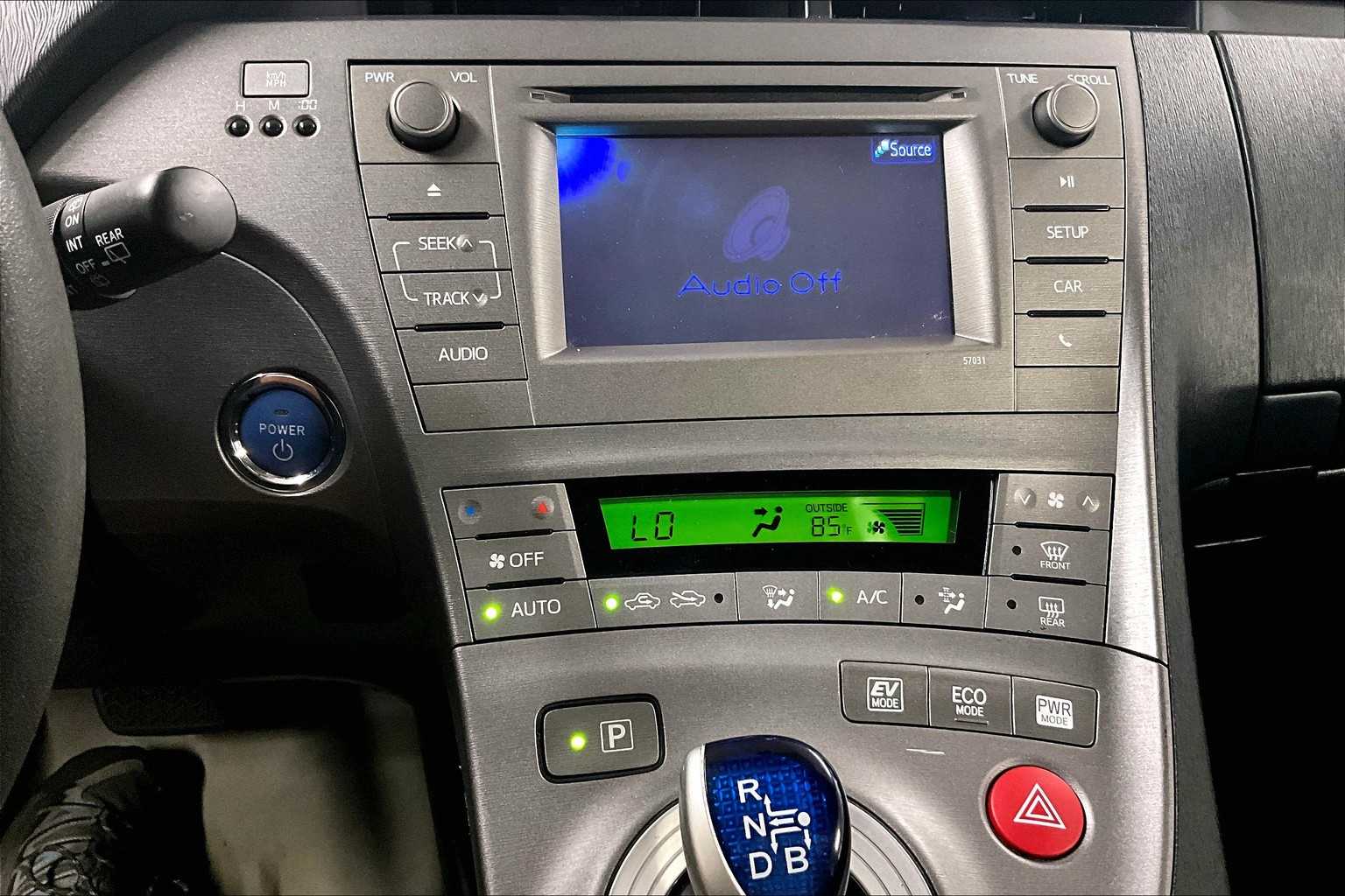 2013 Toyota Prius Two - Photo 24