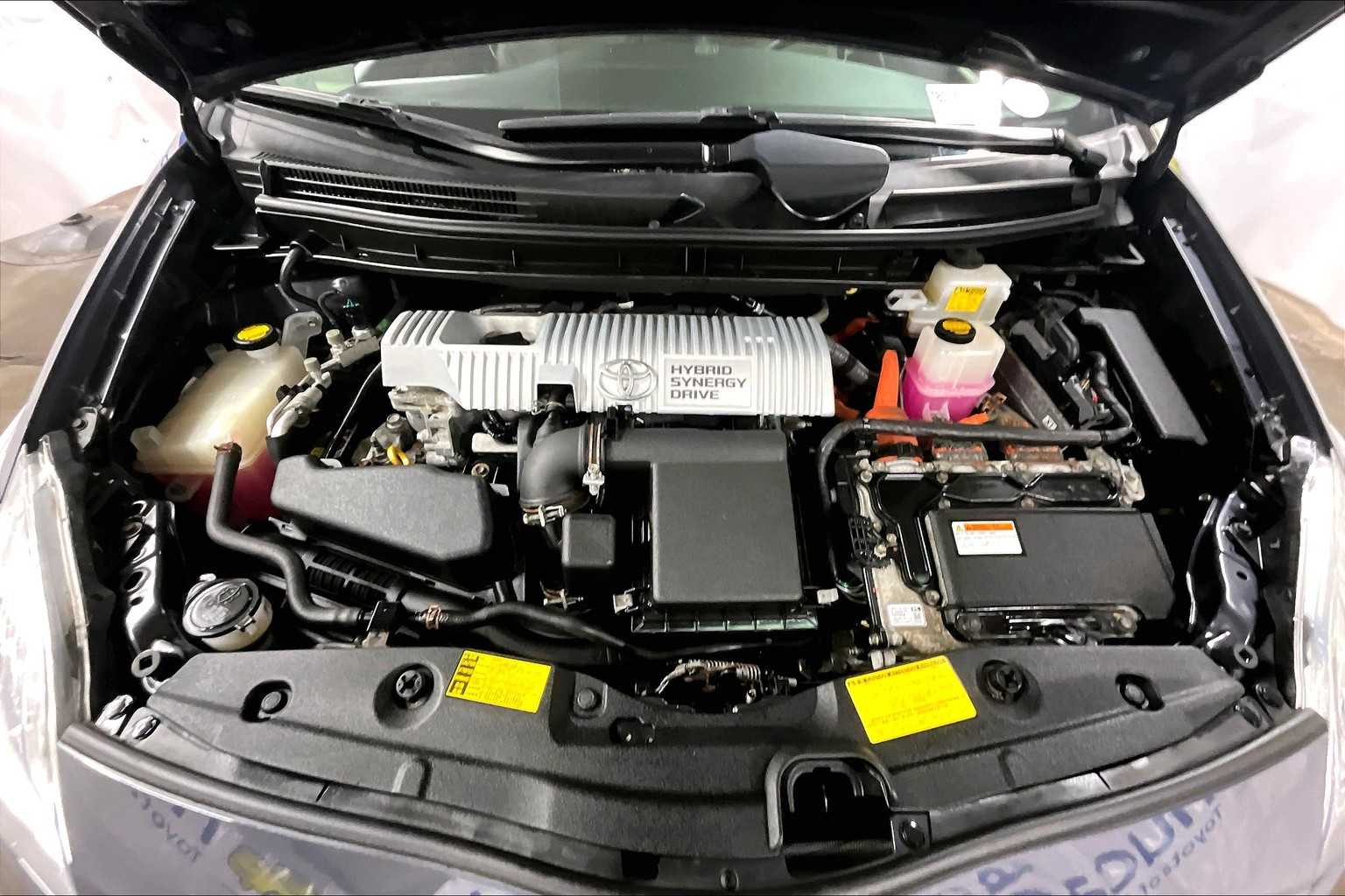 2013 Toyota Prius Two - Photo 26