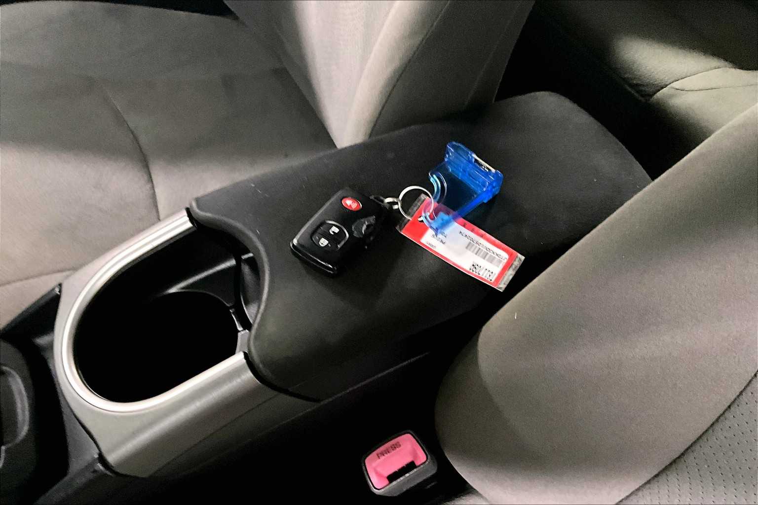 2013 Toyota Prius Two - Photo 27