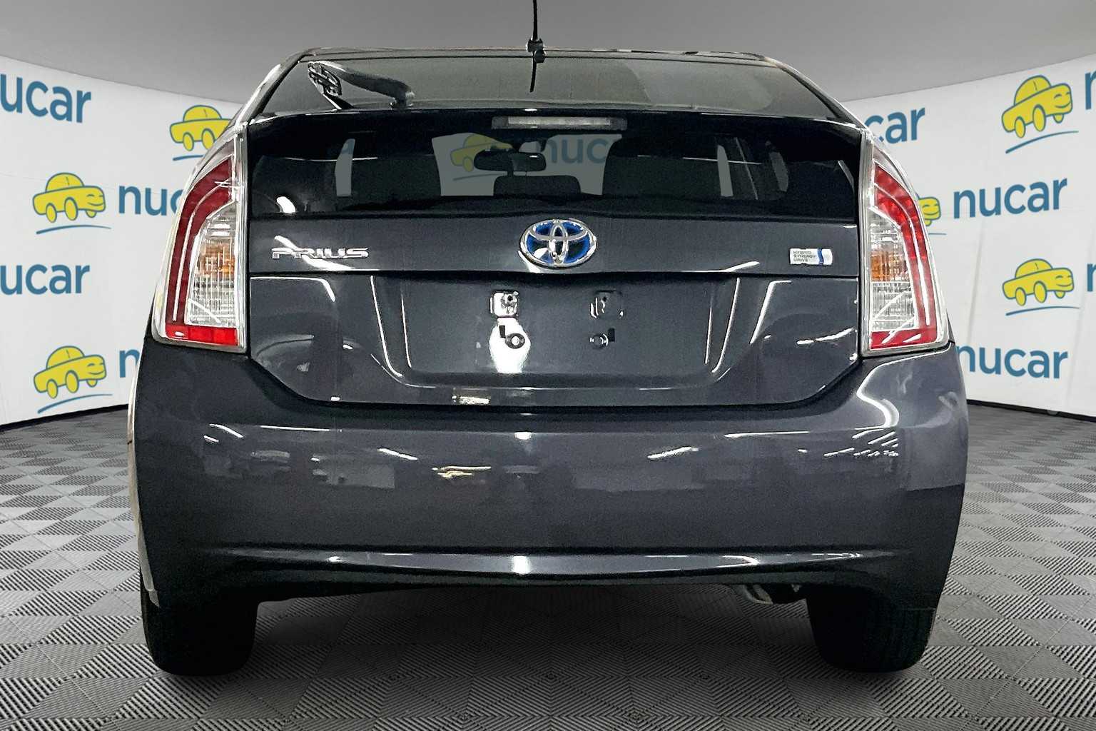2013 Toyota Prius Two - Photo 5