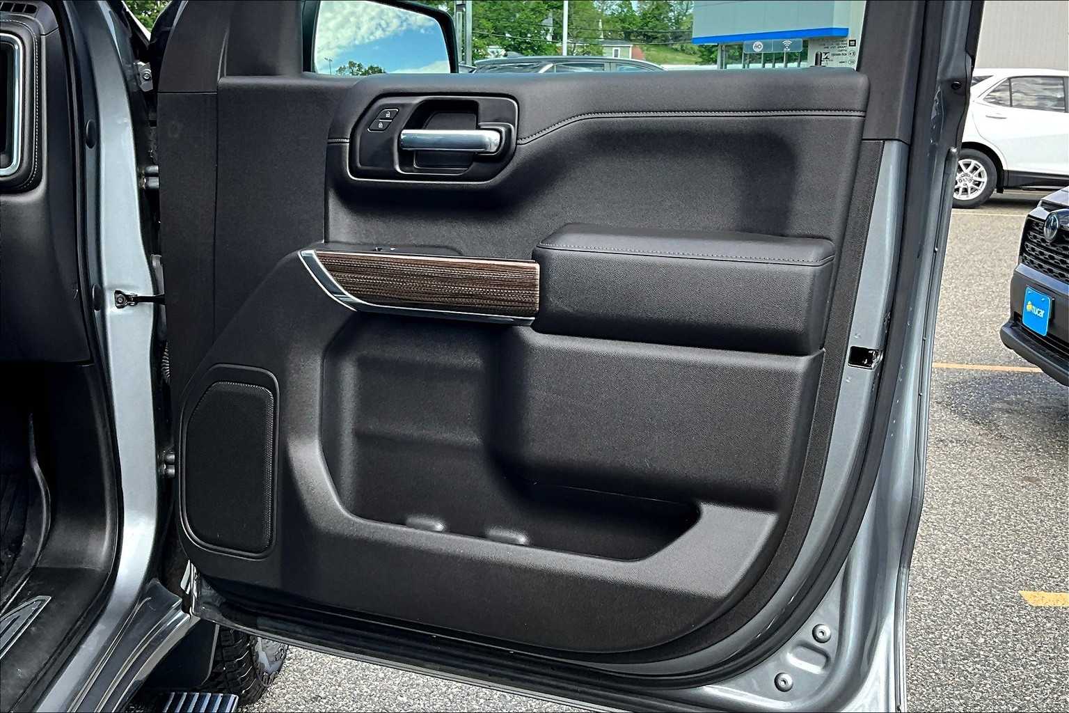 2021 Chevrolet Silverado 1500 RST - Photo 12