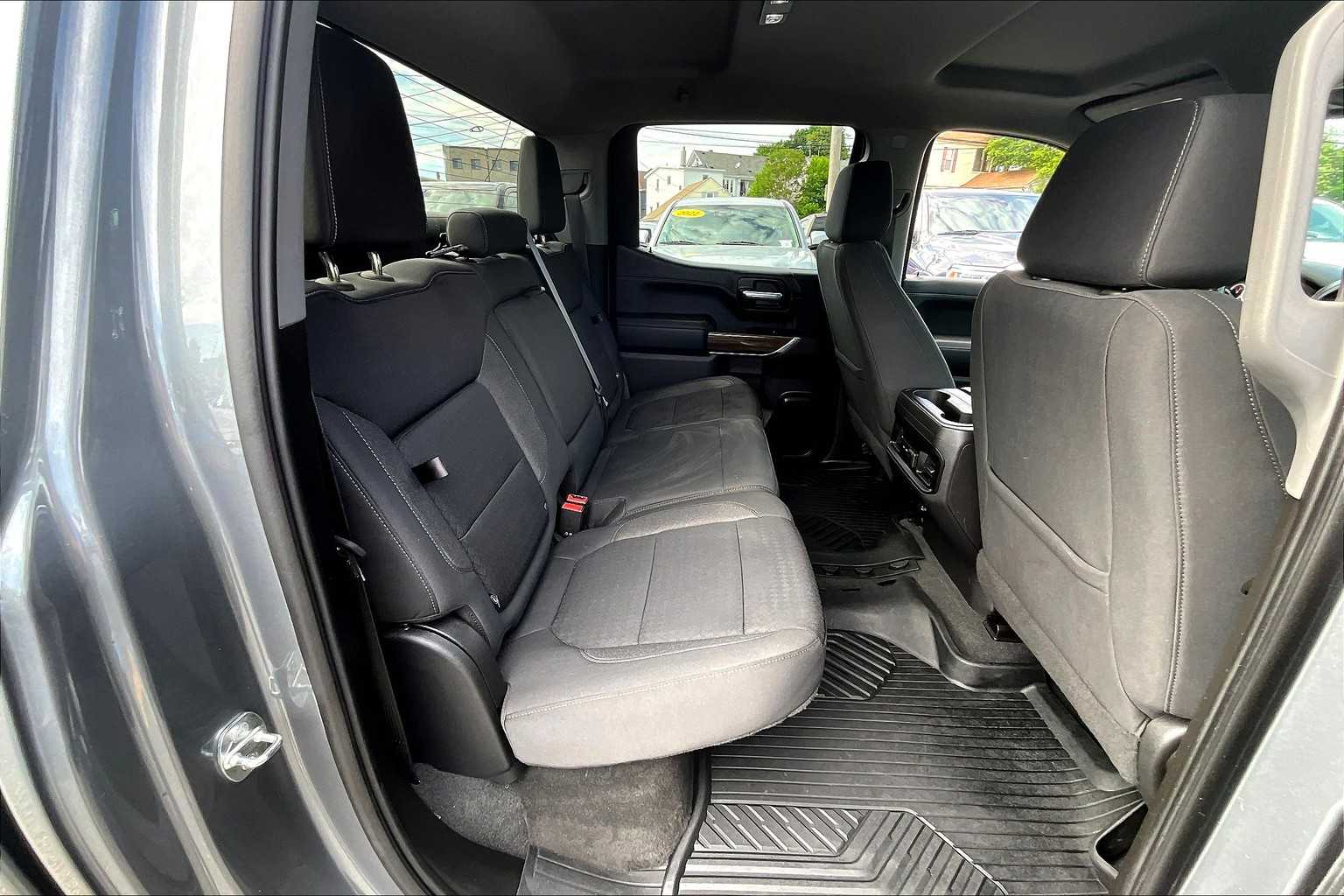 2021 Chevrolet Silverado 1500 RST - Photo 16