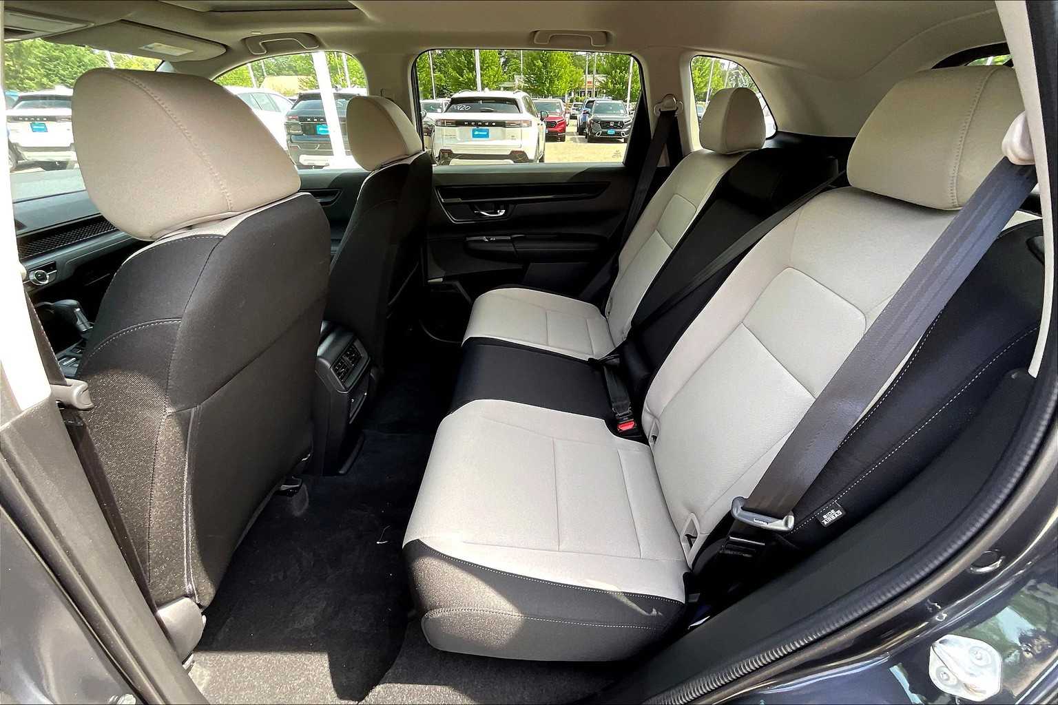 2026 Honda CR-V EX - Photo 15
