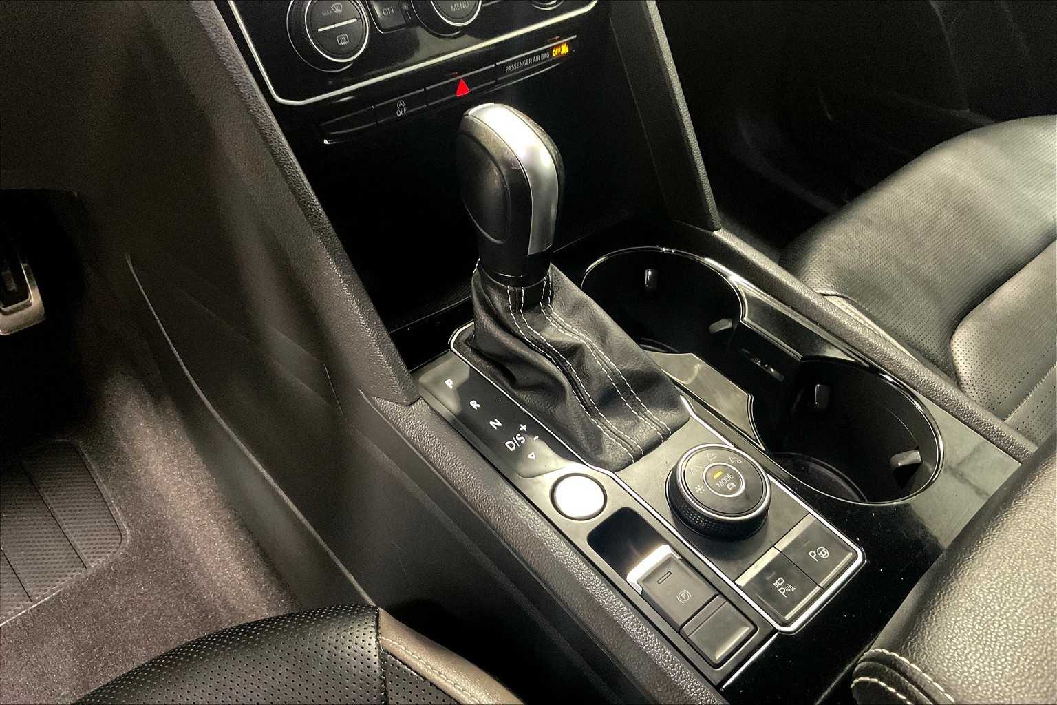 2021 Volkswagen Atlas Cross Sport 3.6L V6 SEL Premium R-Line - Photo 21
