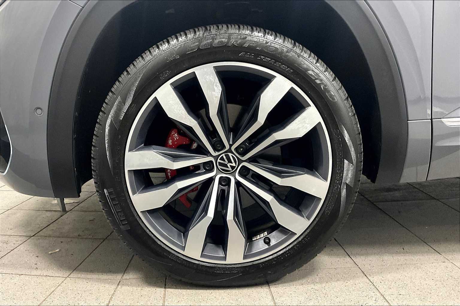 2021 Volkswagen Atlas Cross Sport 3.6L V6 SEL Premium R-Line - Photo 7