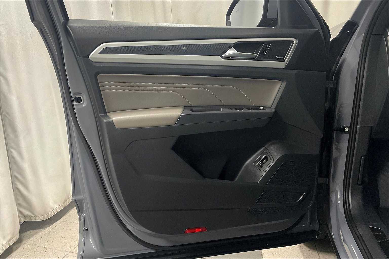 2021 Volkswagen Atlas Cross Sport 3.6L V6 SEL Premium R-Line - Photo 9