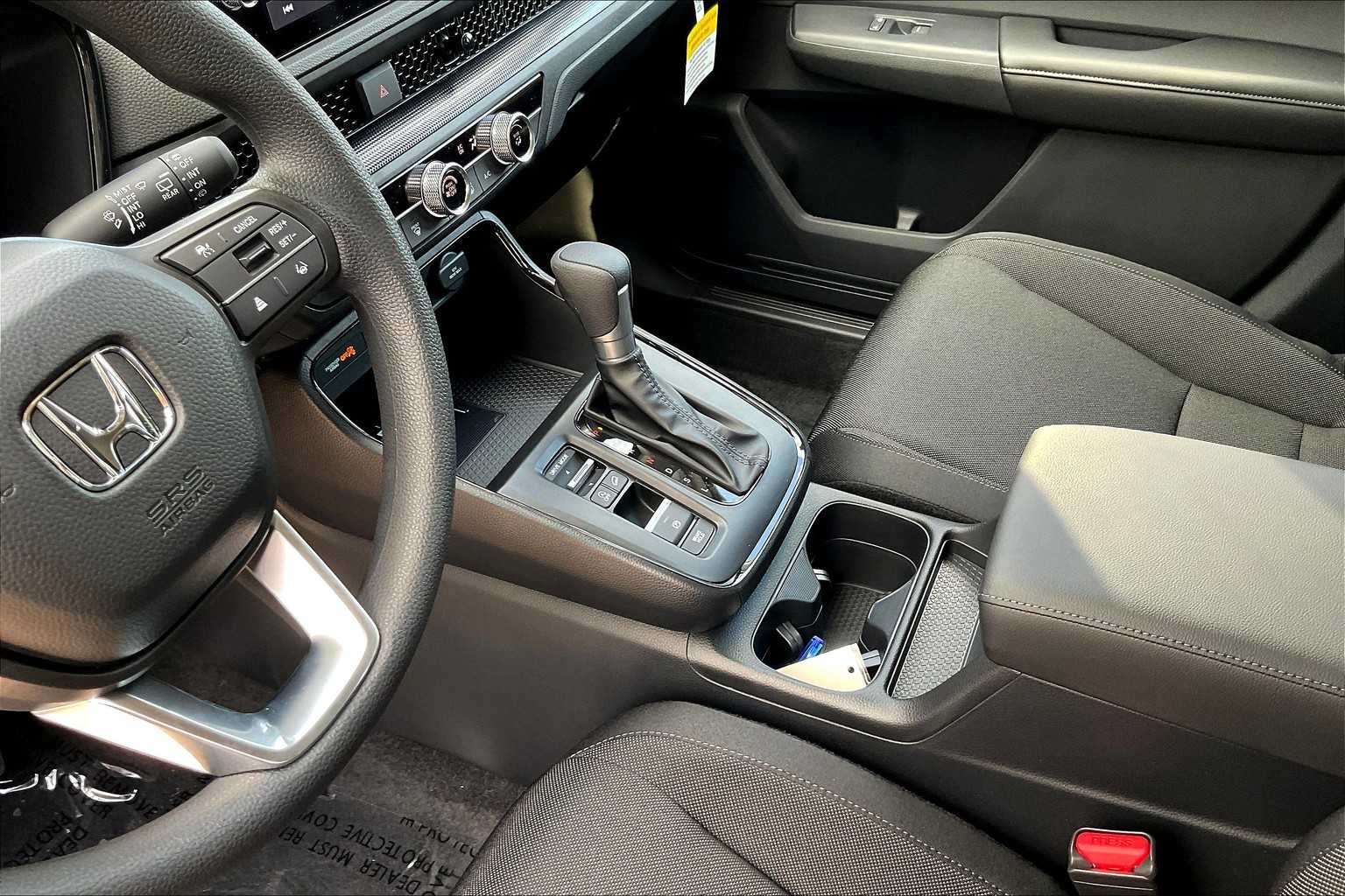 2026 Honda CR-V LX - Photo 14