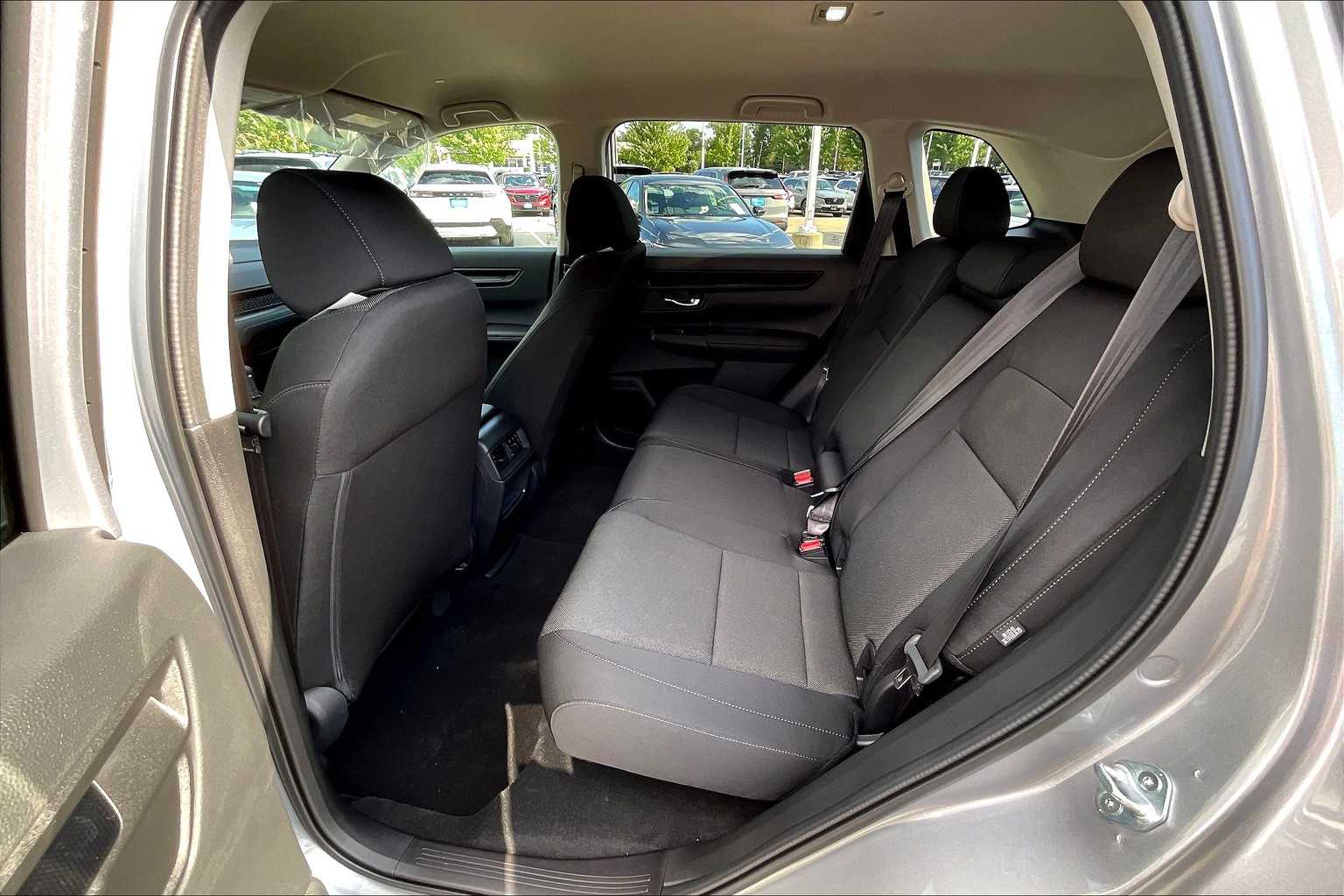 2026 Honda CR-V LX - Photo 15