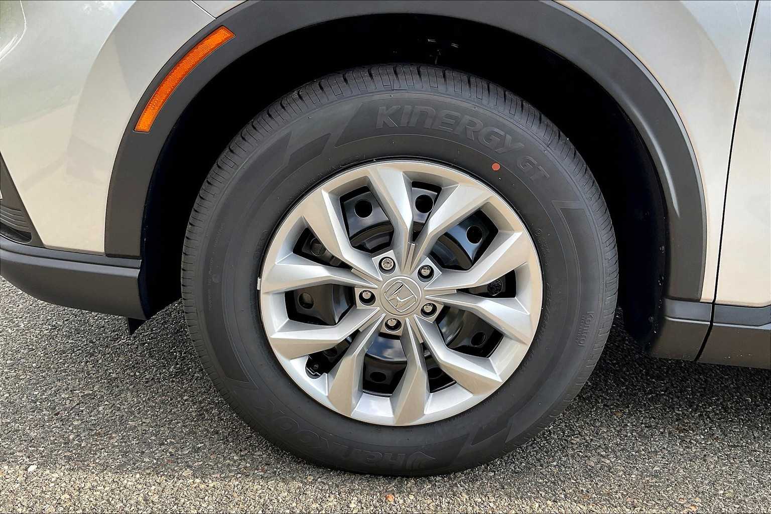 2026 Honda CR-V LX - Photo 8