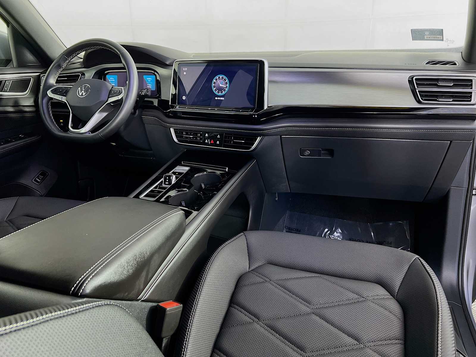 2024 Volkswagen Atlas Cross Sport 2.0T SE w/Technology - Photo 30