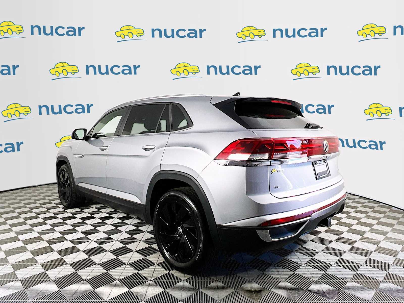 2024 Volkswagen Atlas Cross Sport 2.0T SE w/Technology - Photo 5