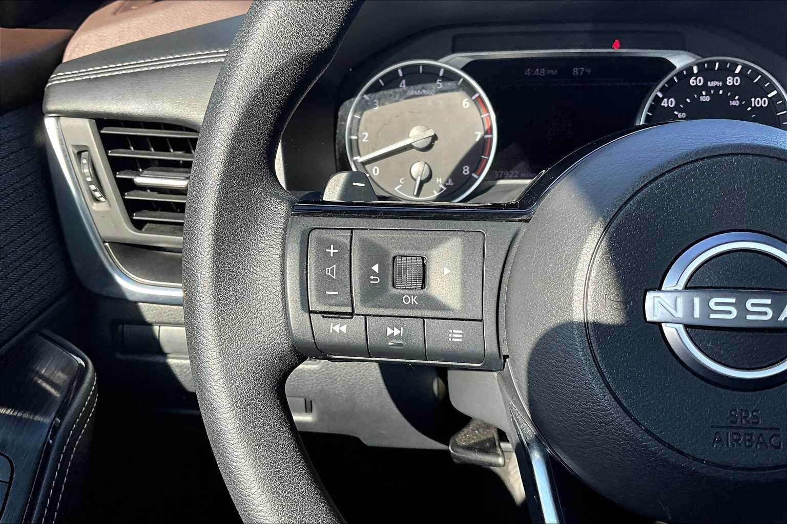 2023 Nissan Rogue SV - Photo 22