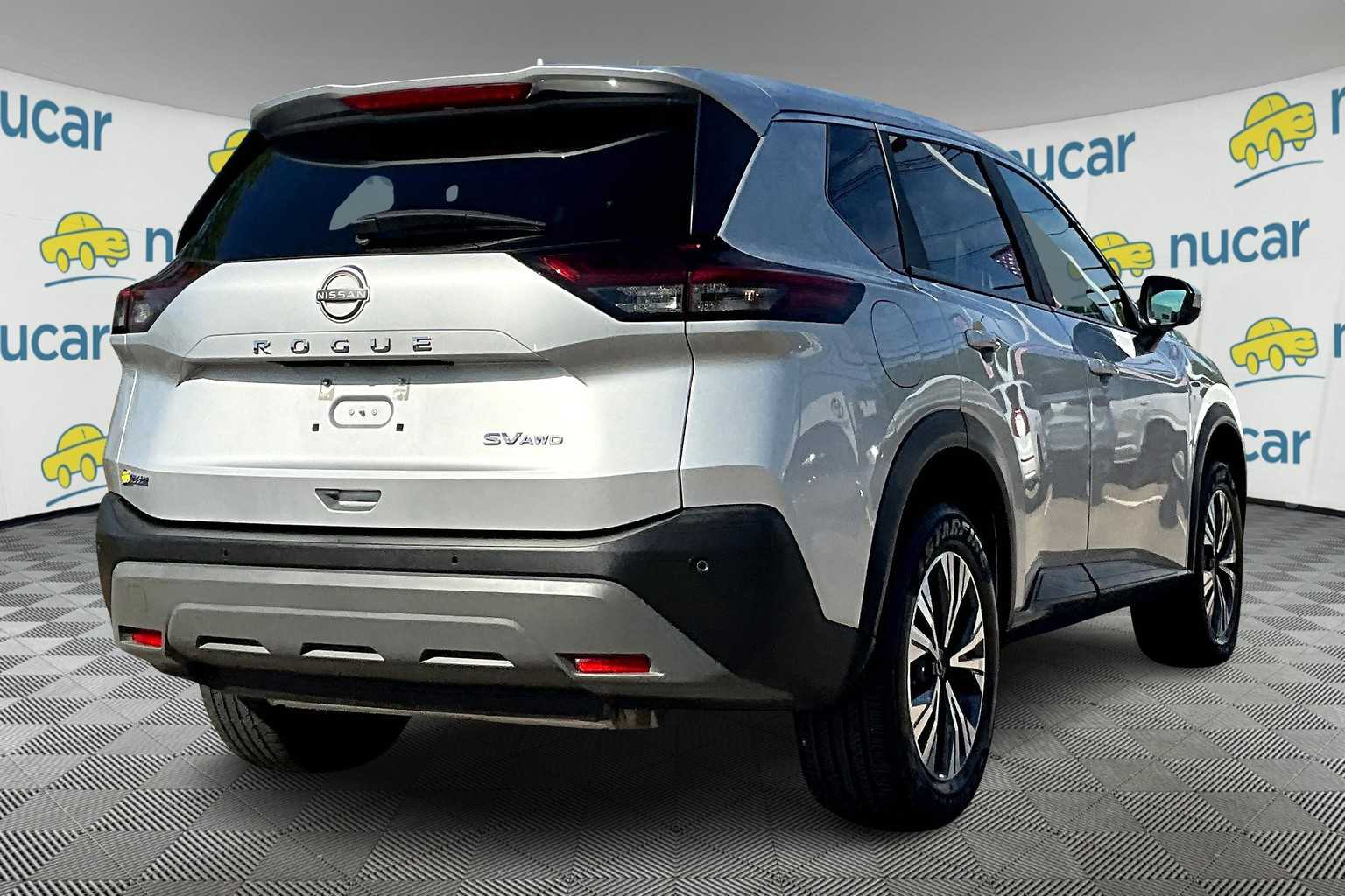 2023 Nissan Rogue SV - Photo 6