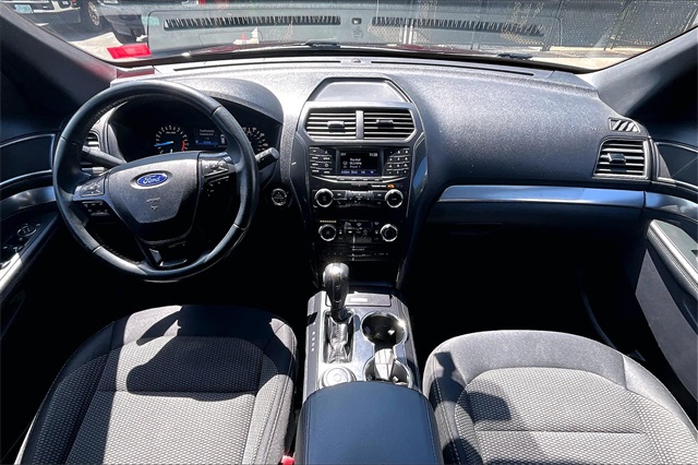 2019 Ford Explorer XLT - Photo 16
