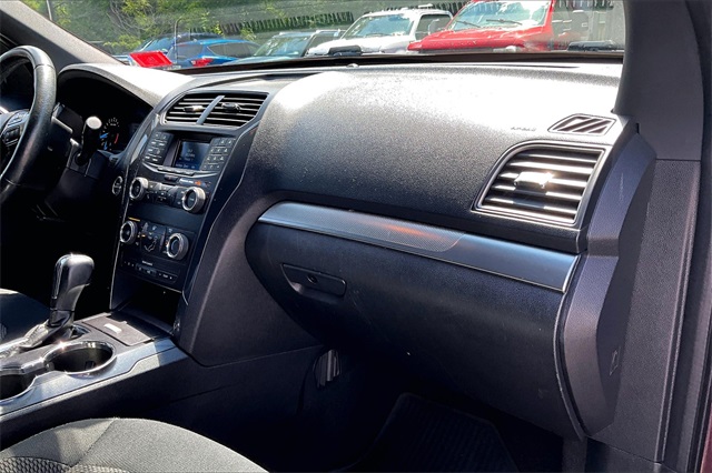 2019 Ford Explorer XLT - Photo 17