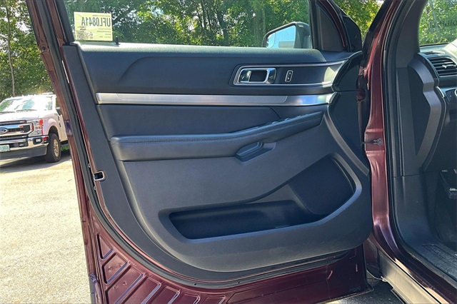 2019 Ford Explorer XLT - Photo 18