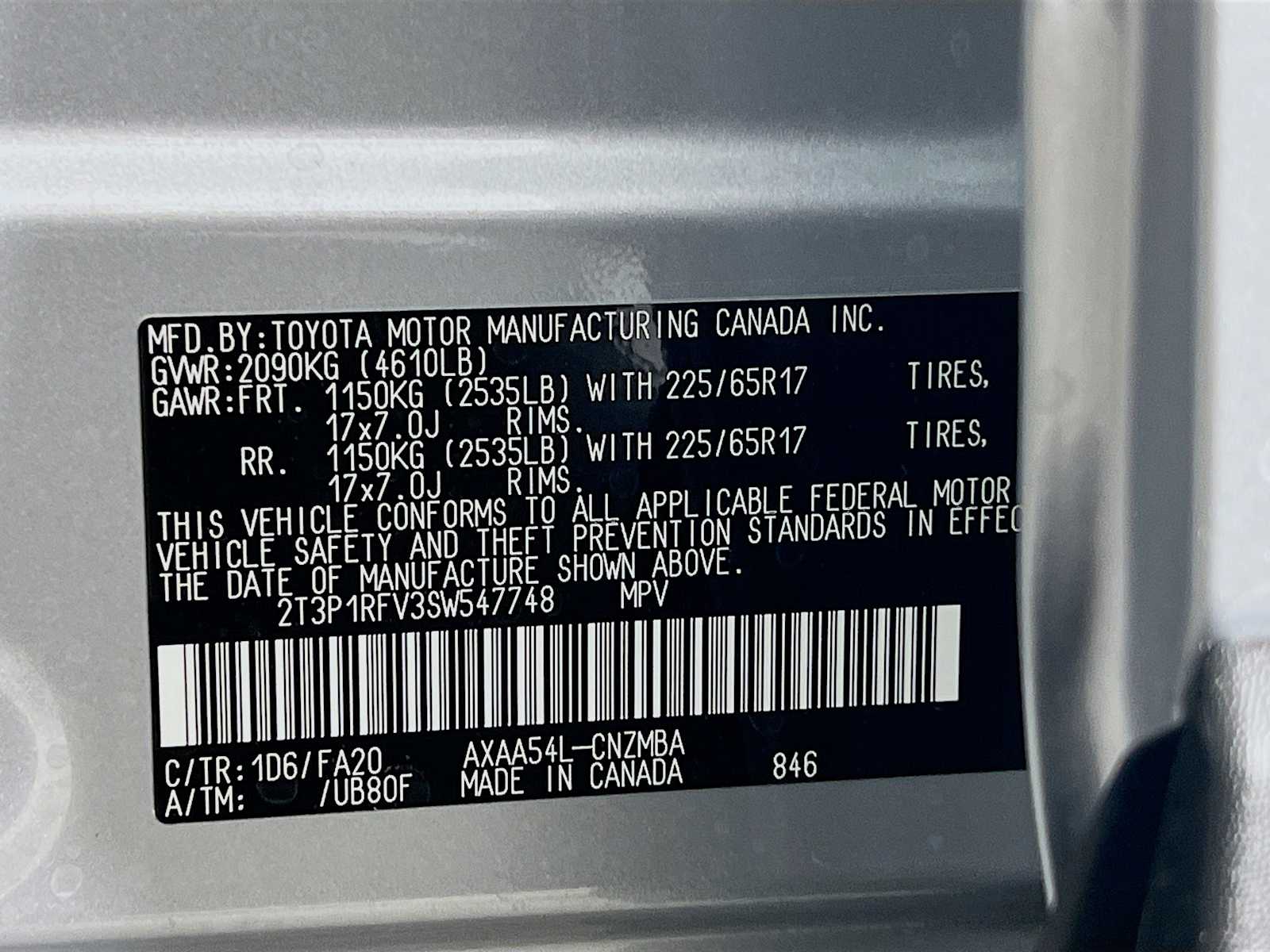 2025 Toyota RAV4 XLE - Photo 20