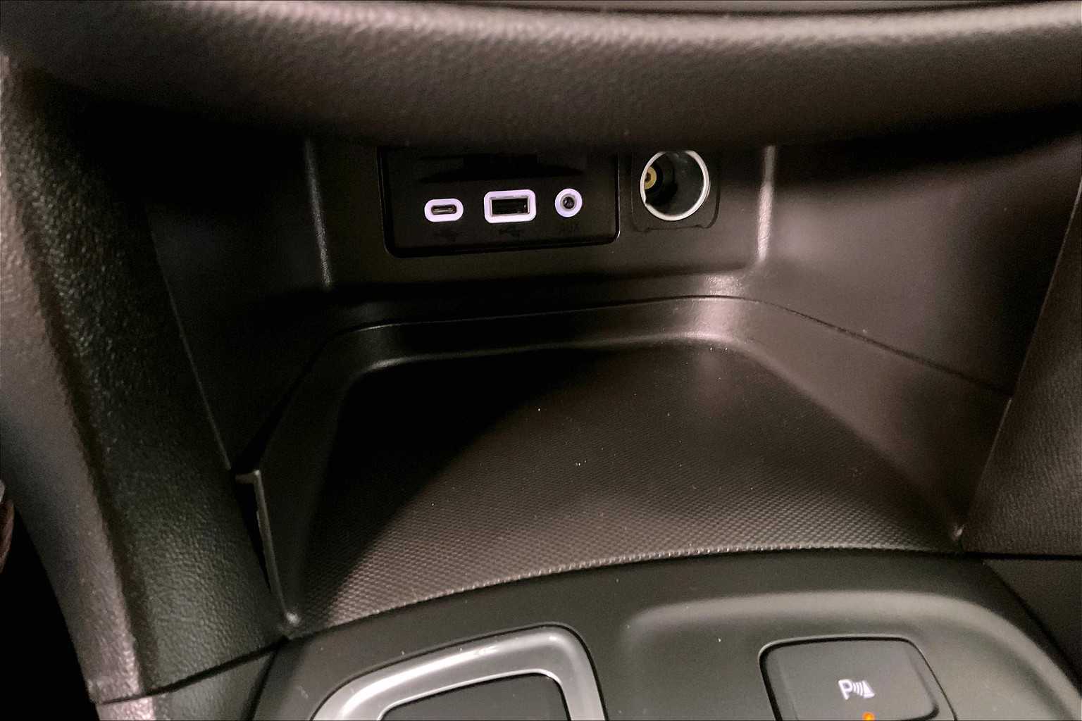 2022 Chevrolet Equinox LT - Photo 27