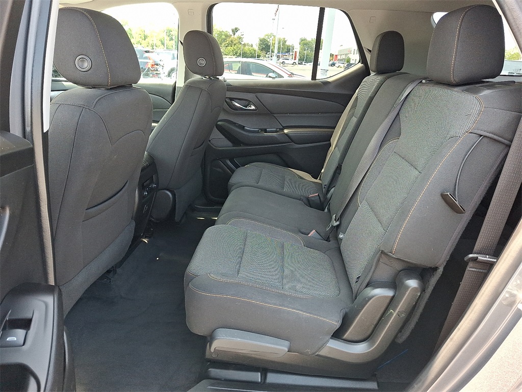 2020 Chevrolet Traverse LS - Photo 11