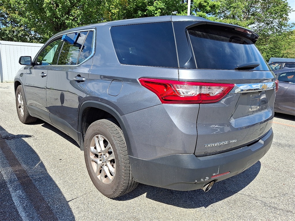 2020 Chevrolet Traverse LS - Photo 4