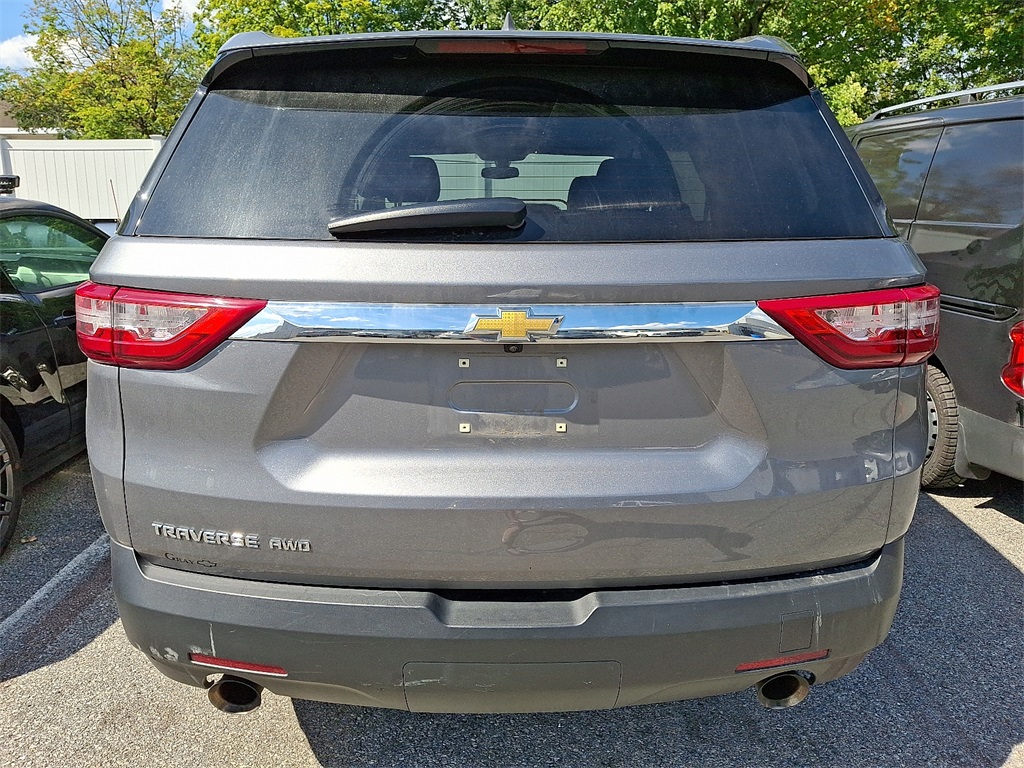 2020 Chevrolet Traverse LS - Photo 5