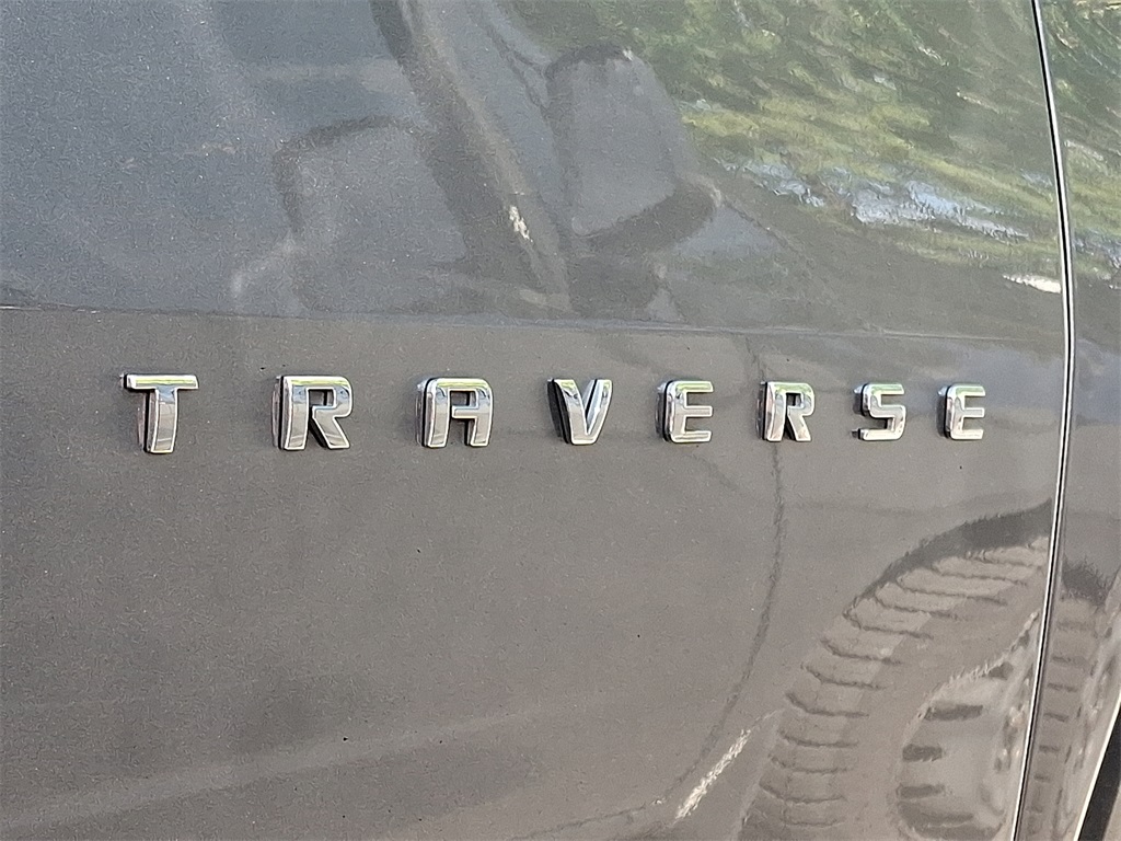 2020 Chevrolet Traverse LS - Photo 10