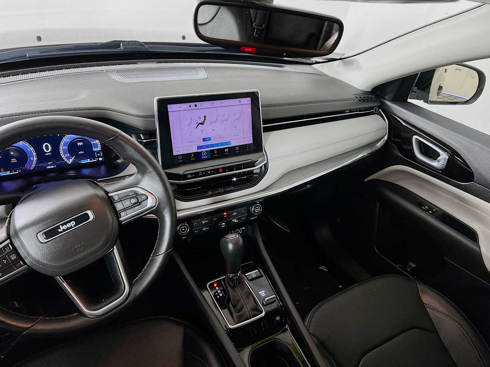 2022 Jeep Compass Limited - Photo 23