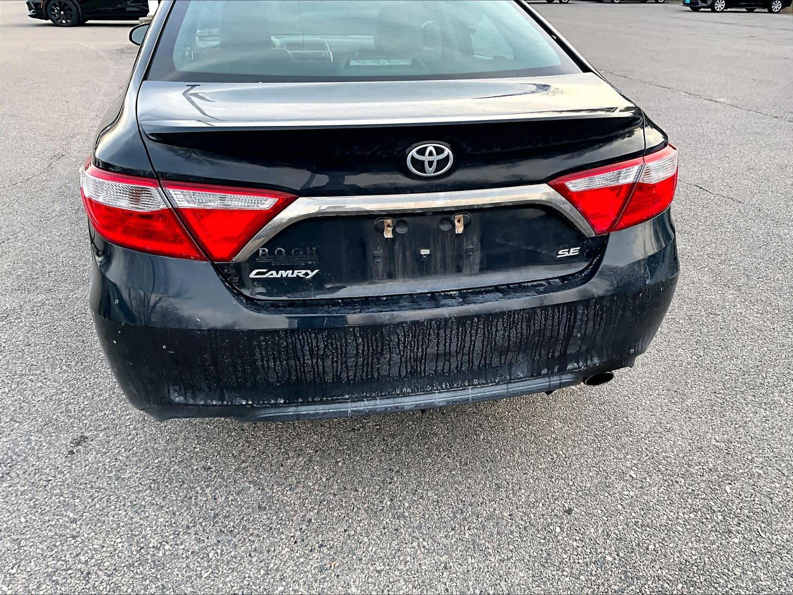 2017 Toyota Camry SE - Photo 7