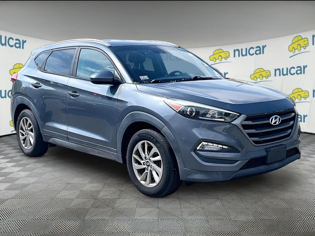 2016 Hyundai Tucson SE