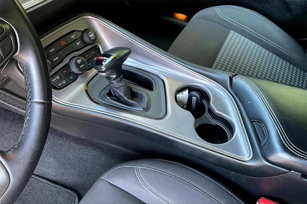 2023 Dodge Challenger SXT - Photo 19