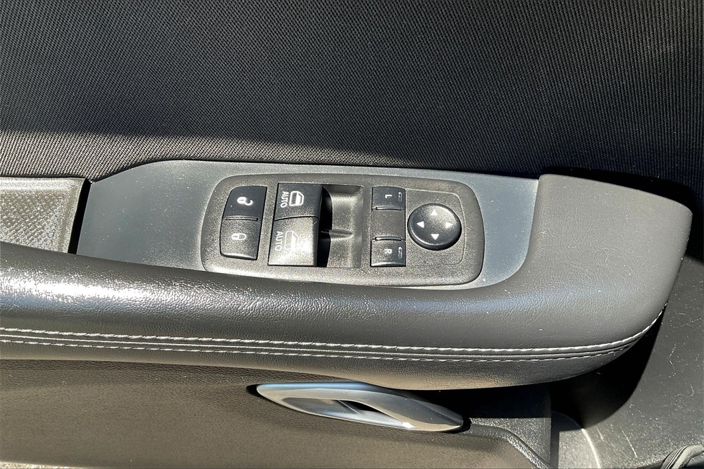 2023 Dodge Challenger SXT - Photo 28