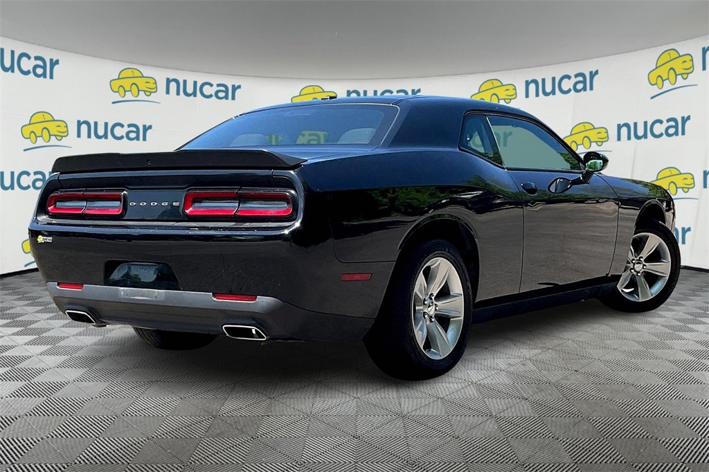 2023 Dodge Challenger SXT - Photo 6