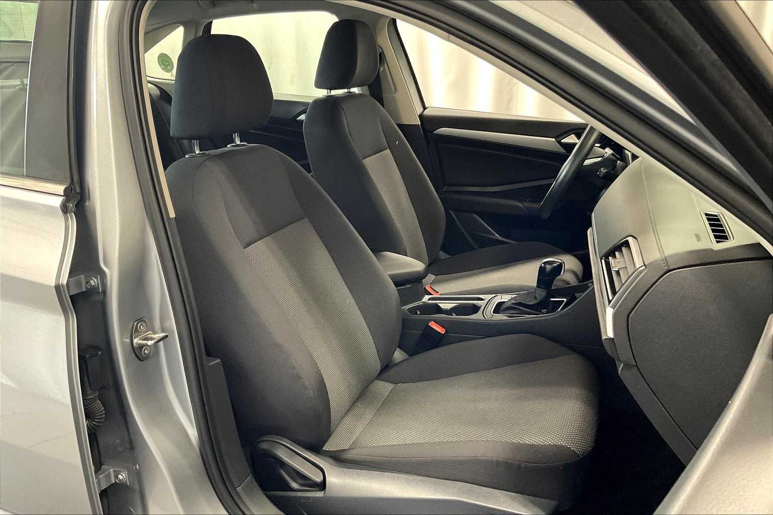 2021 Volkswagen Jetta S - Photo 11