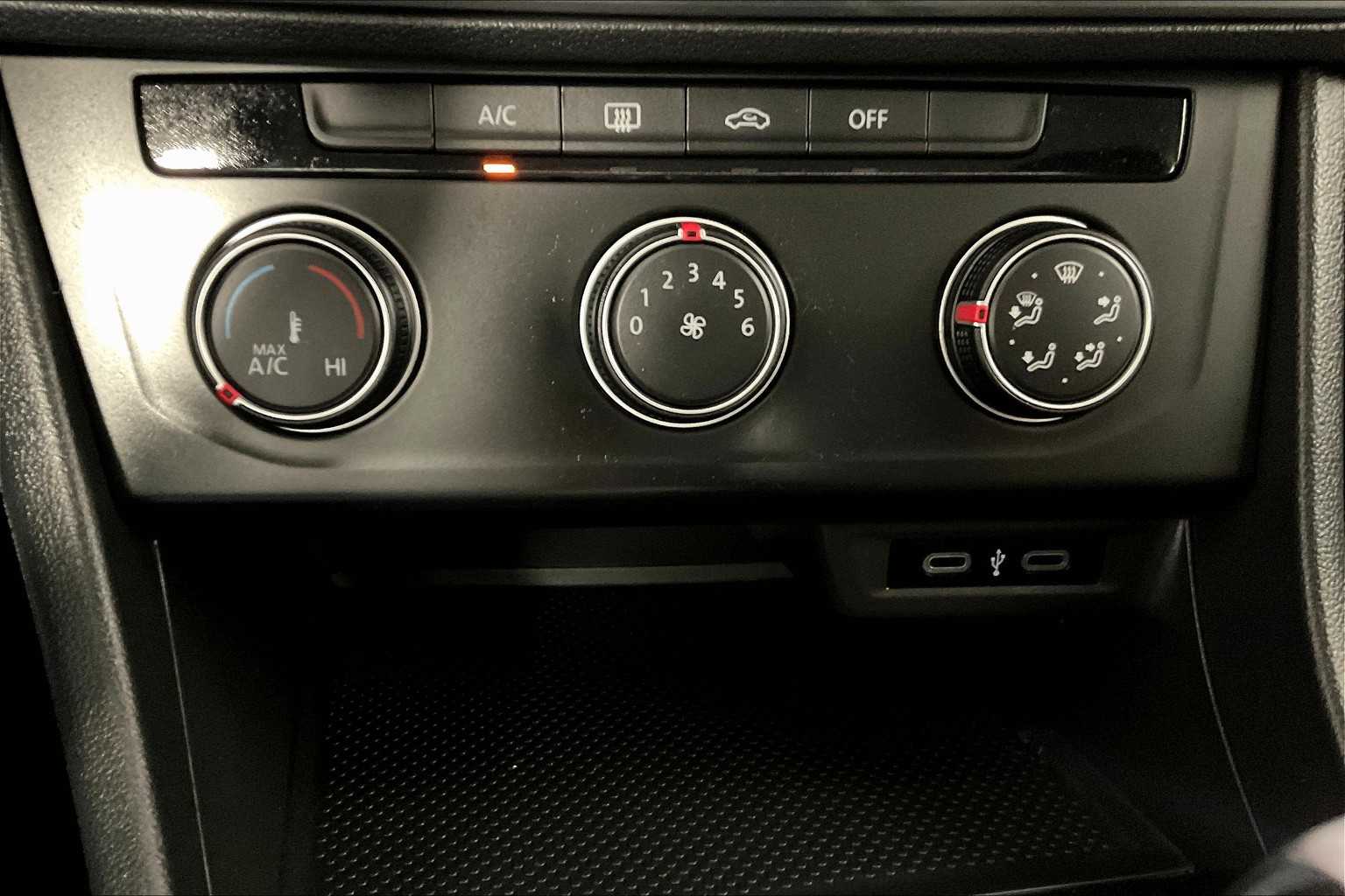 2021 Volkswagen Jetta S - Photo 25