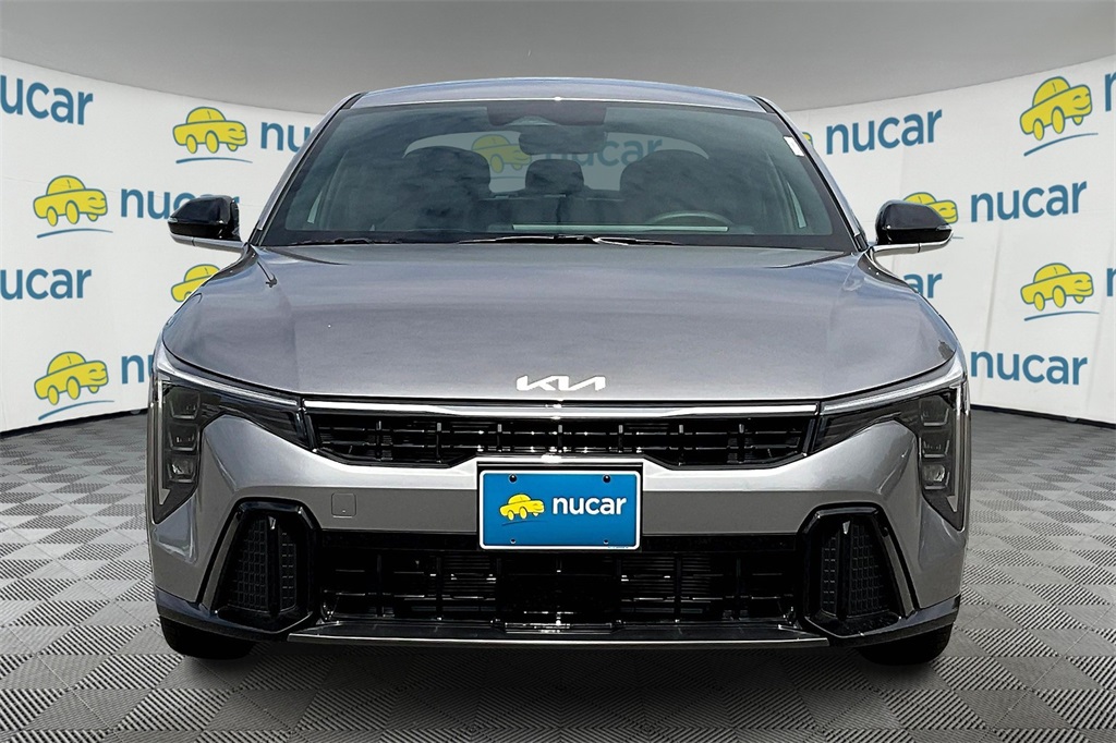 2025 Kia K4 GT-Line - Photo 3