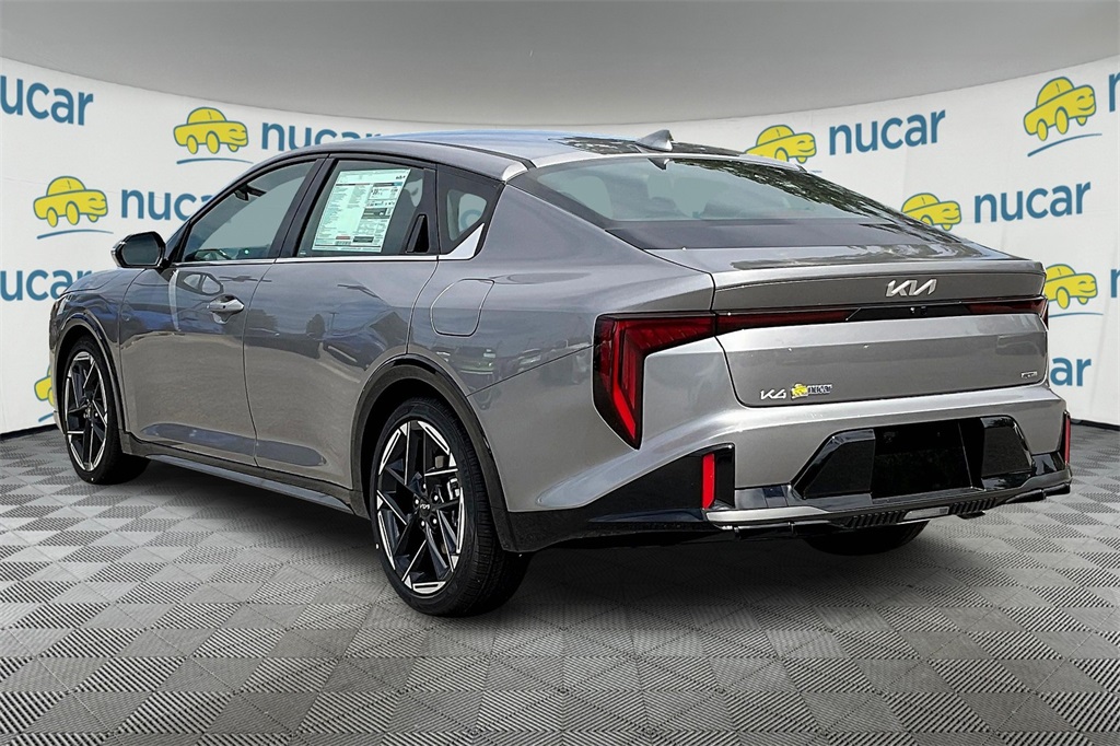 2025 Kia K4 GT-Line - Photo 5